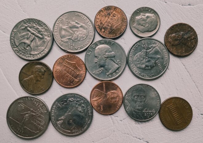 様々なアンティークコインのイメージ