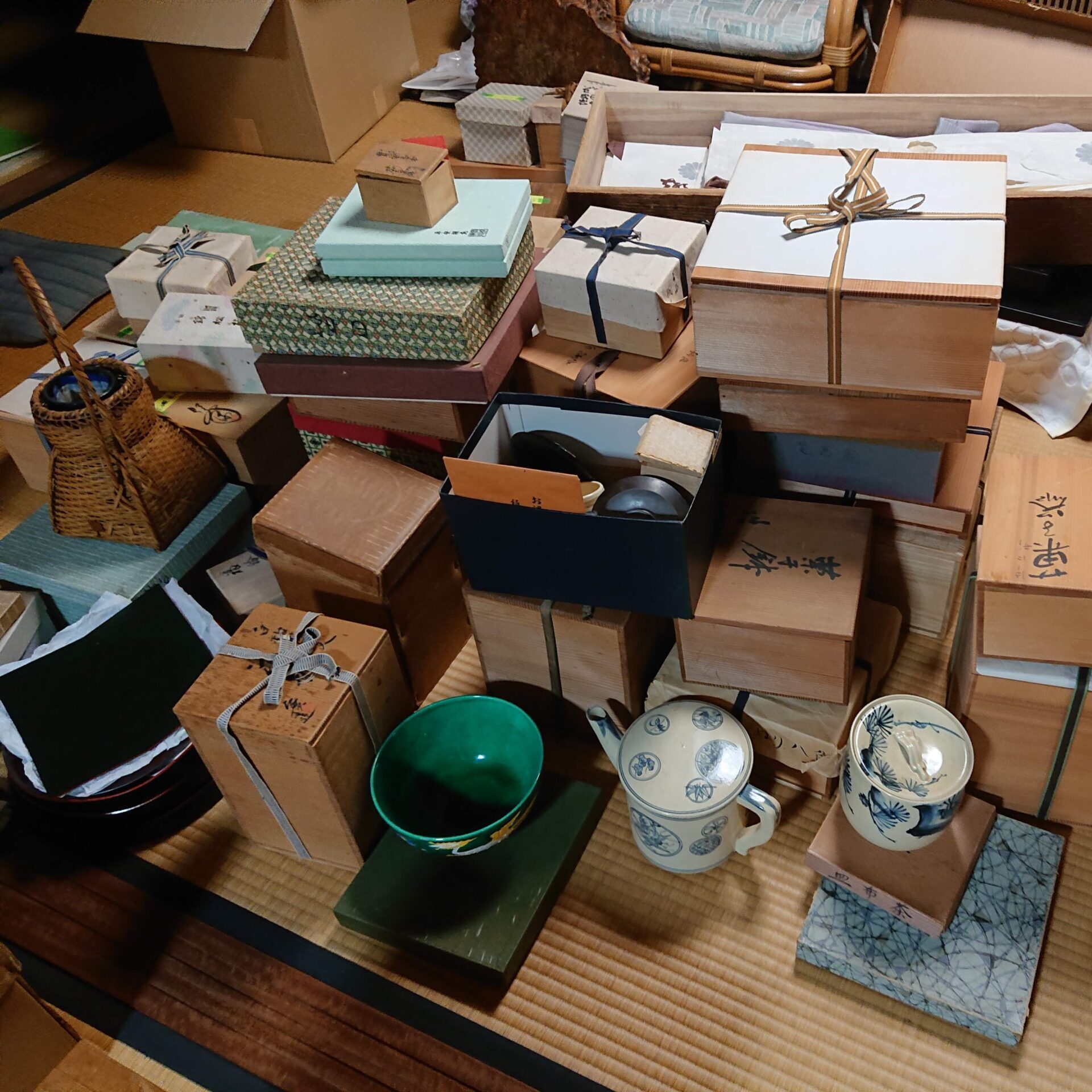 骨董品買取専門だからできる損しない遺品整理、空き家整理術。 | 骨董