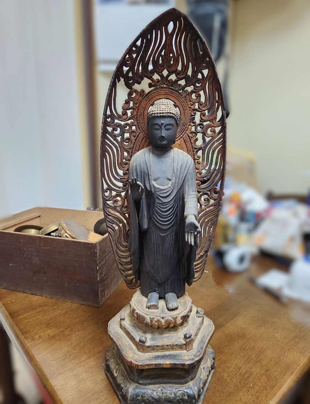 彦根市で仏像、仏具を出張買取いたしました。