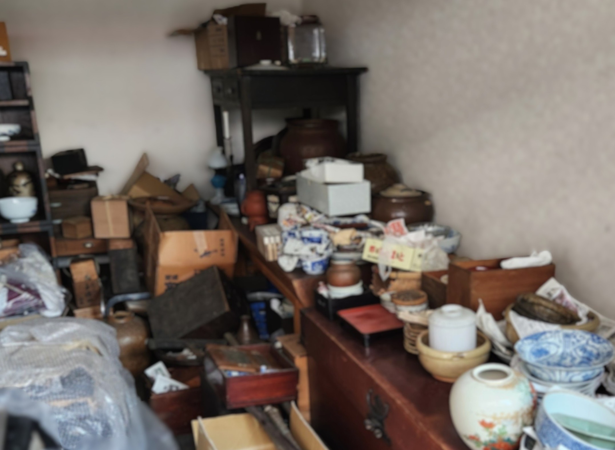 京都府八幡市で陶磁器、古道具を出張買取いたしました。
